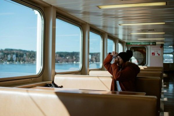 Petualangan Tanpa Mual Tips Mengatasi Mabuk Laut Saat Naik Kapal Kecil