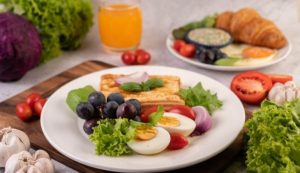 Tips Memasak Makanan Rendah Natrium Yang Tetap Enak Merayakan Rasa Tanpa Garam Berlebih