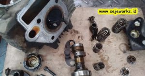 Panduan Lengkap Biaya Overhaul Mesin Motor Akibat Ring Piston Aus