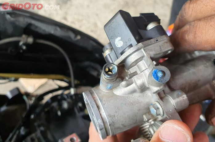 Panduan Lengkap Cara Setting Langsam Mesin Motor Injeksi Dengan Benar Dan Aman